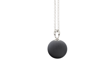Black-Vulcano-silver