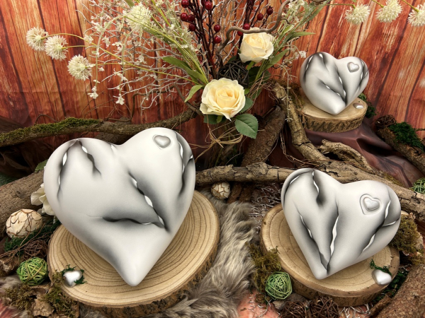 Tierurne in Herzform Anthrazit marmoriert